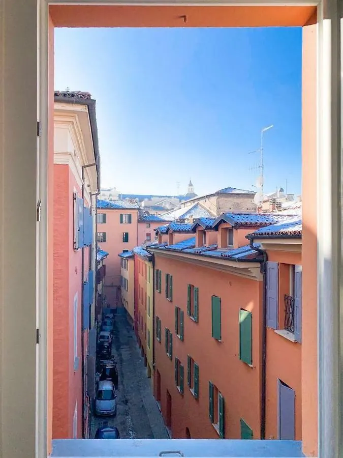 Realkasa Canonica Apartment Bologna